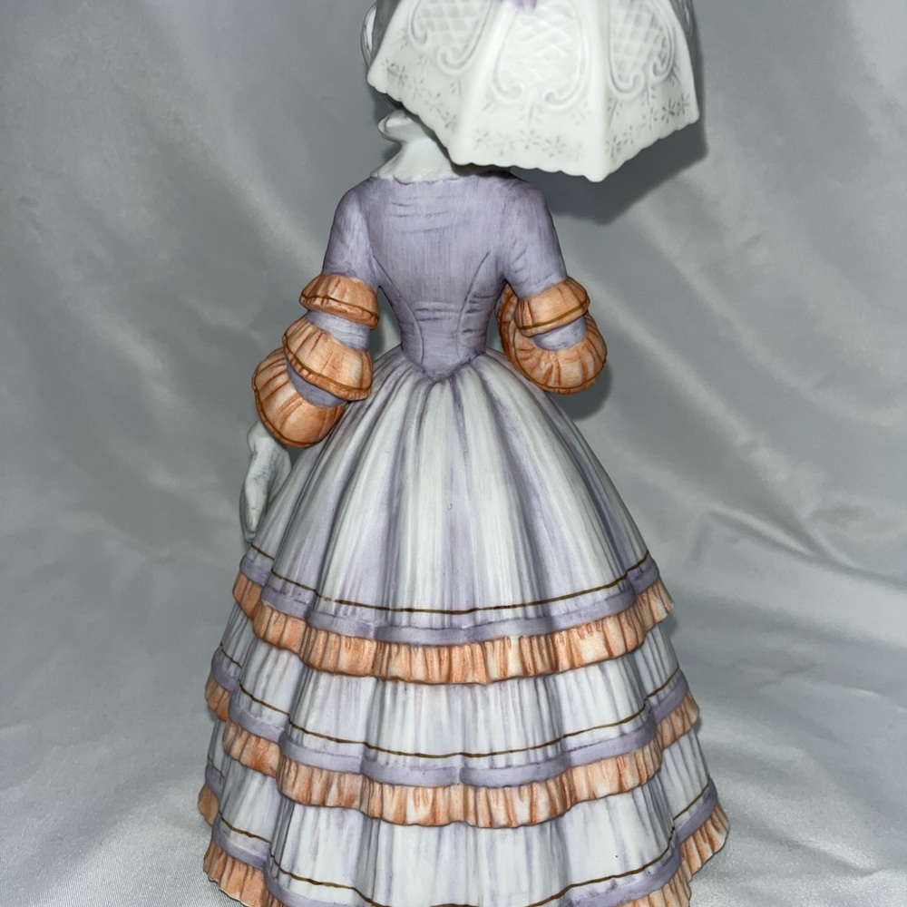 LENOX "Springtime Promenade" 9" Fine Porcelain Figurine Woman with Parasol - Picture 4 of 14